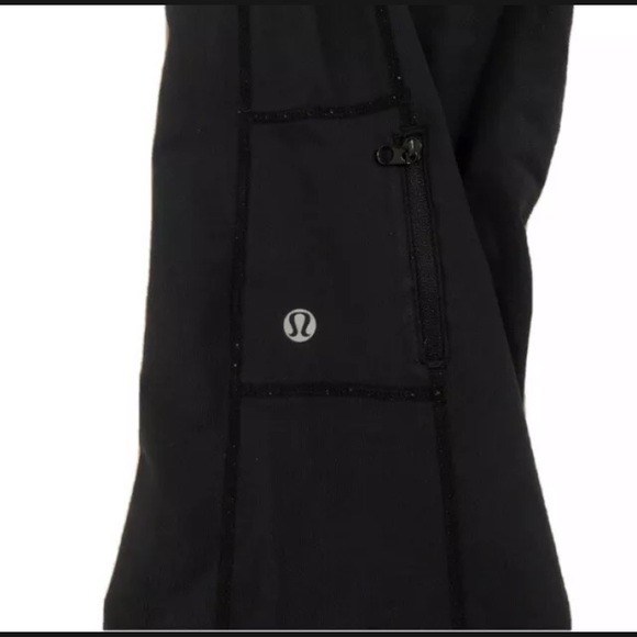 Lululemon Cropped Yoga Pants XS - Picture 2 of 5